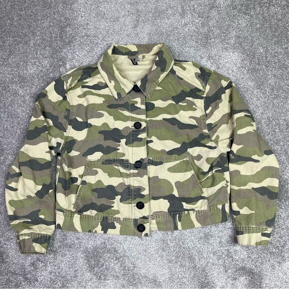 H&M Divided Camo Jacket Women's Large Button Up Long Sleeve Pockets - Picture 1 of 13